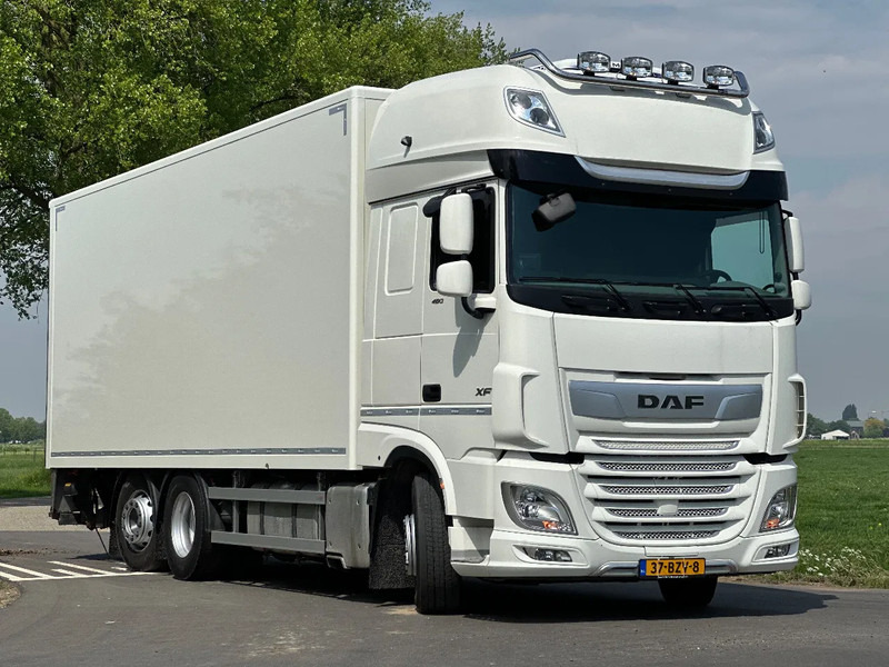 DAF XF 480 XF480.26 - Грузовик с закрытым кузовом: фото 2 DAF XF 480 XF480.26 - Грузовик с закрытым кузовом: фото 2