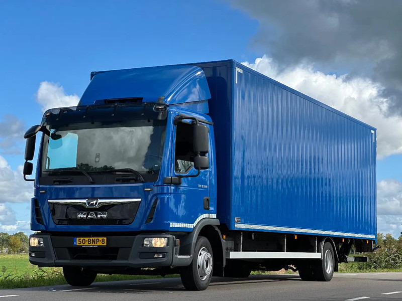 MAN TGL TGL12.220 EURO6. 820x248x230. - Грузовик с закрытым кузовом: фото 1 MAN TGL TGL12.220 EURO6. 820x248x230. - Грузовик с закрытым кузовом: фото 1