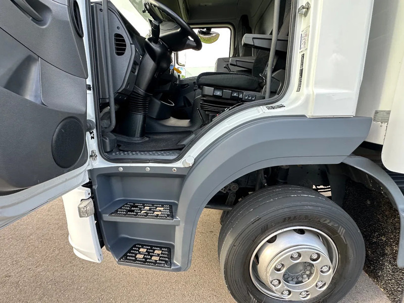 Mercedes-Benz Atego ATEGO 1318L - Грузовик с закрытым кузовом: фото 5 Mercedes-Benz Atego ATEGO 1318L - Грузовик с закрытым кузовом: фото 5