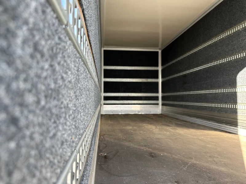 Mercedes-Benz Atego ATEGO1223L EURO6. 725x248x265 3 tons klep. - Грузовик с закрытым кузовом: фото 5 Mercedes-Benz Atego ATEGO1223L EURO6. 725x248x265 3 tons klep. - Грузовик с закрытым кузовом: фото 5