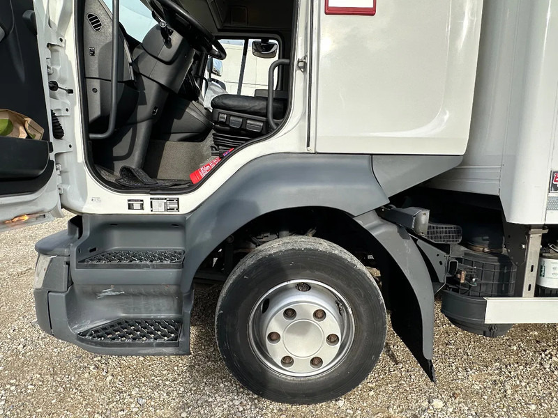 Renault D - Грузовик с закрытым кузовом: фото 5 Renault D - Грузовик с закрытым кузовом: фото 5