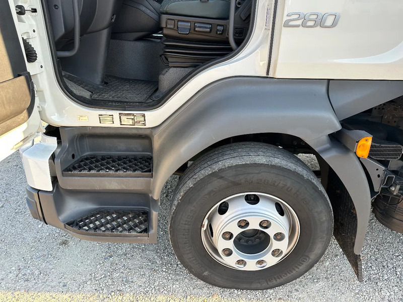 Volvo FL FL280.16 EURO6. 2022. , OPRIJWAGEN. NIEUWE OPBOUW! - Грузовик-шасси: фото 5 Volvo FL FL280.16 EURO6. 2022. , OPRIJWAGEN. NIEUWE OPBOUW! - Грузовик-шасси: фото 5