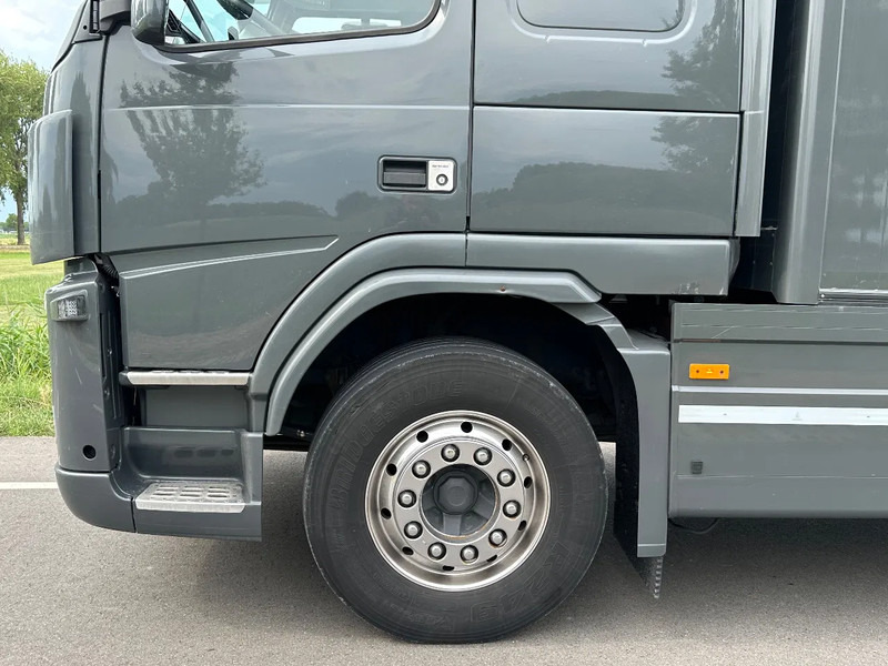 Volvo FM 330 VOLVO FM 330 EEV - Грузовик с закрытым кузовом: фото 4 Volvo FM 330 VOLVO FM 330 EEV - Грузовик с закрытым кузовом: фото 4