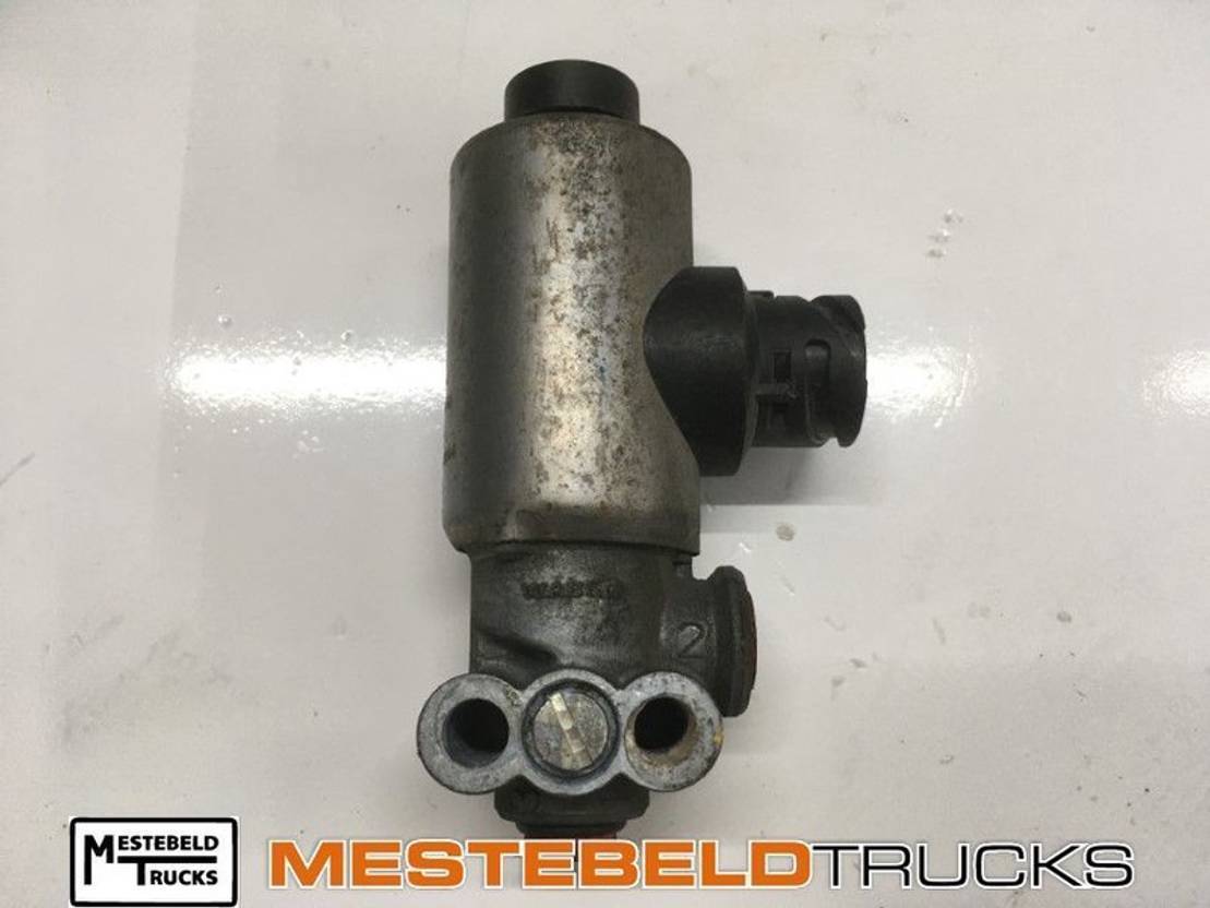 DAF CF 85 Magneetventiel - Тормозной клапан для Грузовиков: фото 1 DAF CF 85 Magneetventiel - Тормозной клапан для Грузовиков: фото 1