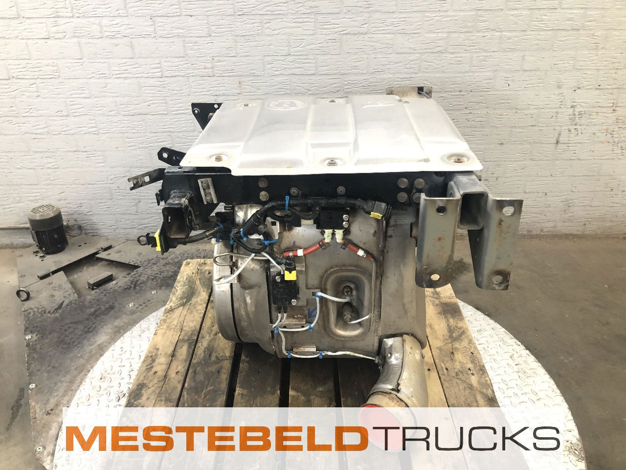 DAF Diesel particul filter DPF - Глушитель/ Выхлопная система для Грузовиков: фото 3 DAF Diesel particul filter DPF - Глушитель/ Выхлопная система для Грузовиков: фото 3