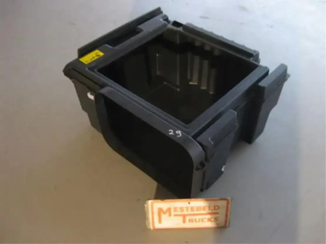 DAF Opbergvak XF - Кабина и интерьер для Грузовиков: фото 1 DAF Opbergvak XF - Кабина и интерьер для Грузовиков: фото 1