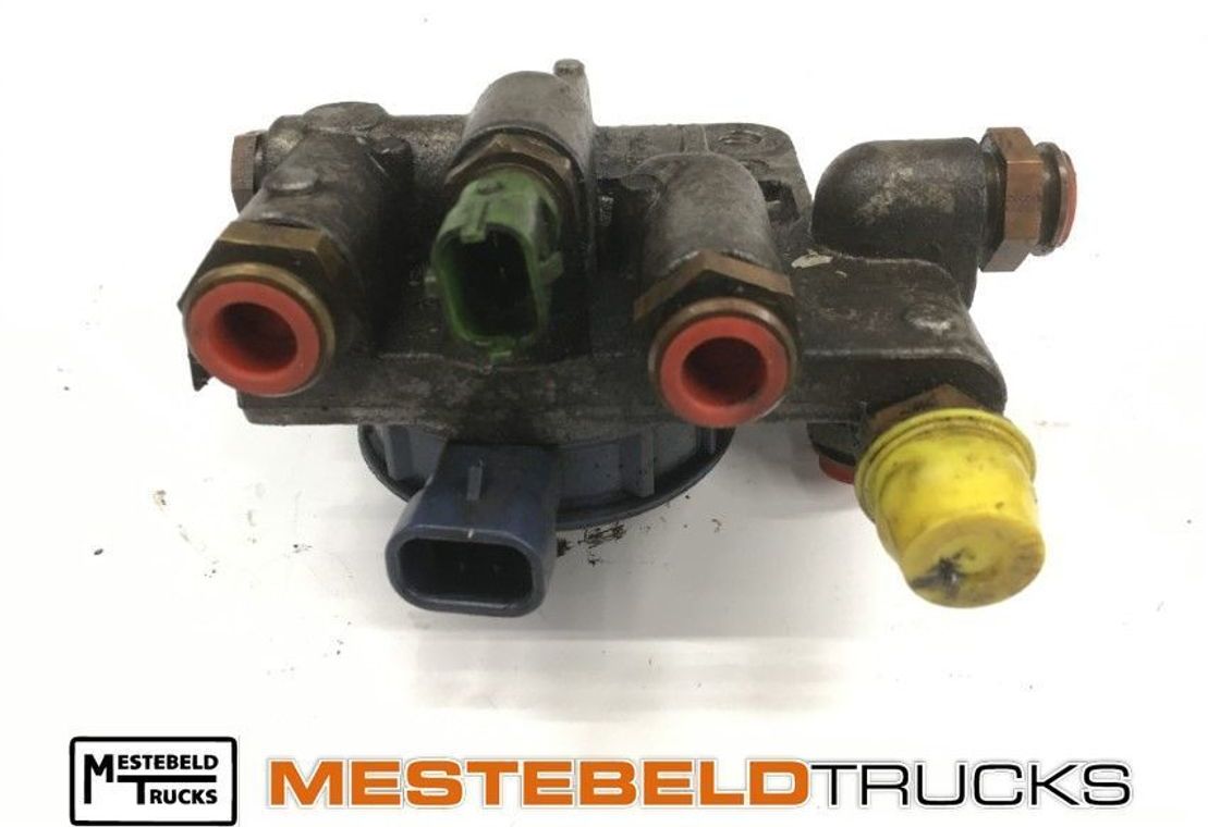 Iveco Brandstoffiltersteun - Подготовка топлива для Коммерческих автомобилей: фото 1 Iveco Brandstoffiltersteun - Подготовка топлива для Коммерческих автомобилей: фото 1
