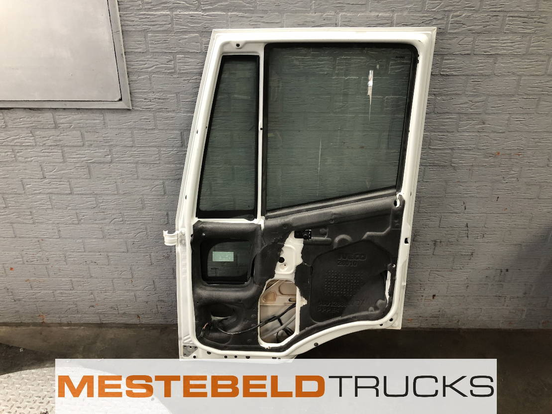 Iveco Deur rechts - Кабина и интерьер для Грузовиков: фото 2 Iveco Deur rechts - Кабина и интерьер для Грузовиков: фото 2
