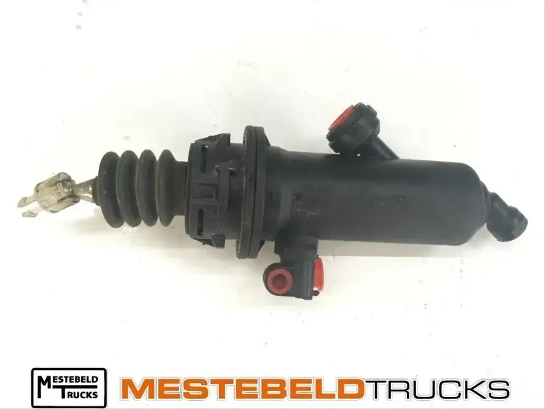 MAN Koppelingshoofdcilinder TGA - Сцепление и запчасти для Грузовиков: фото 1 MAN Koppelingshoofdcilinder TGA - Сцепление и запчасти для Грузовиков: фото 1