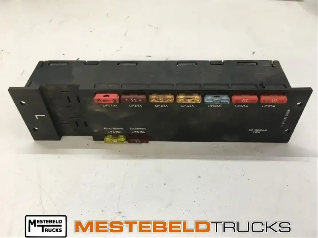 Mercedes-Benz Verlichtingsmodule - Электрическая система для Грузовиков: фото 1 Mercedes-Benz Verlichtingsmodule - Электрическая система для Грузовиков: фото 1