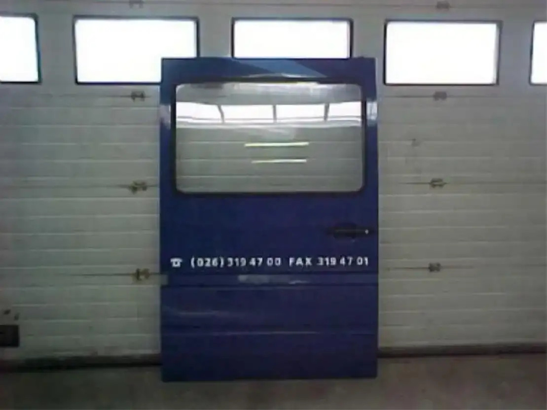 Mercedes-Benz Zijdeur sprinter - Кабина и интерьер для Грузовиков: фото 1 Mercedes-Benz Zijdeur sprinter - Кабина и интерьер для Грузовиков: фото 1