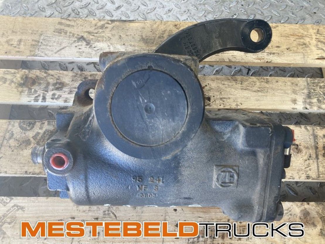 Renault Stuurhuis - Рулевое управление для Грузовиков: фото 1 Renault Stuurhuis - Рулевое управление для Грузовиков: фото 1