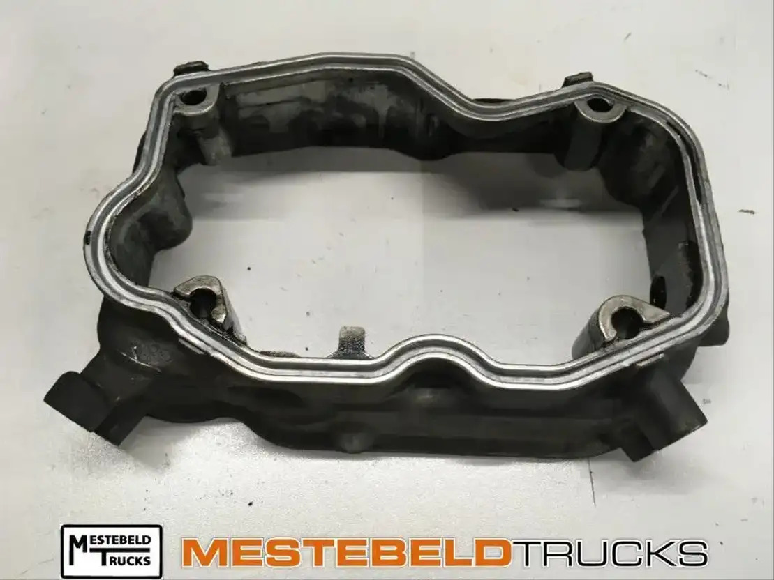 Scania Kleppenmantel - Двигатель и запчасти для Грузовиков: фото 1 Scania Kleppenmantel - Двигатель и запчасти для Грузовиков: фото 1