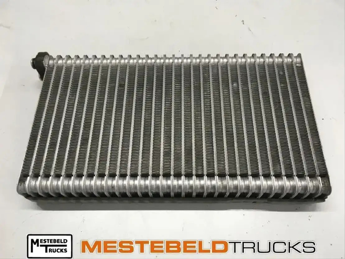 Scania Verdamper airco R-serie - Система охлаждения для Грузовиков: фото 1 Scania Verdamper airco R-serie - Система охлаждения для Грузовиков: фото 1