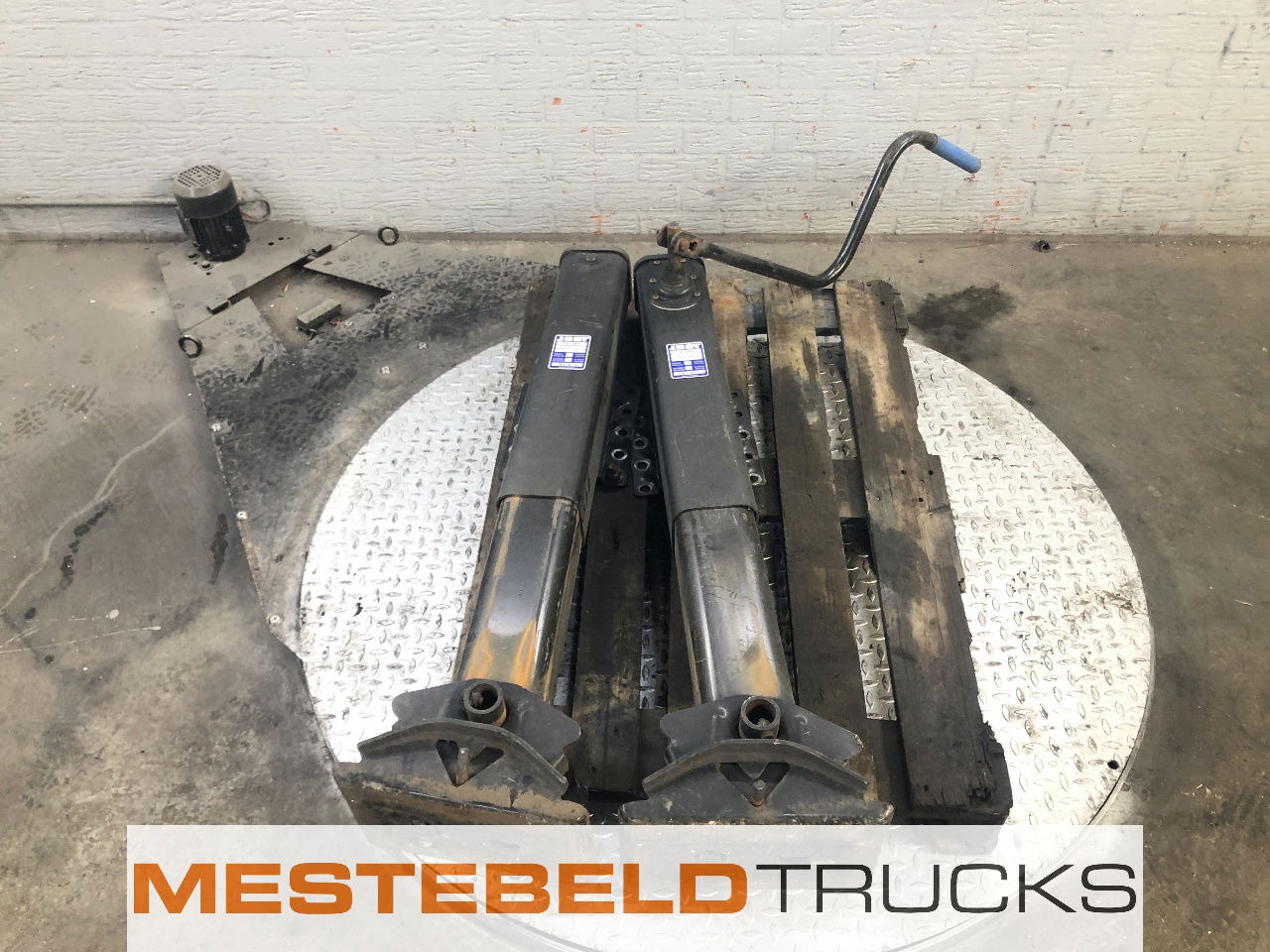 Trailor Set steunpoten Jost Opitma - Рама/ Шасси для Грузовиков: фото 1 Trailor Set steunpoten Jost Opitma - Рама/ Шасси для Грузовиков: фото 1