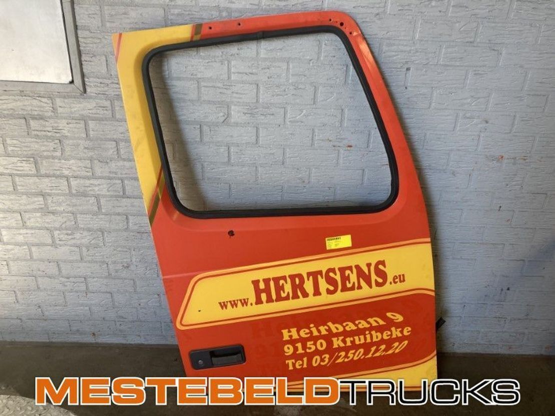 Volvo Deur links - Кабина и интерьер для Грузовиков: фото 1 Volvo Deur links - Кабина и интерьер для Грузовиков: фото 1