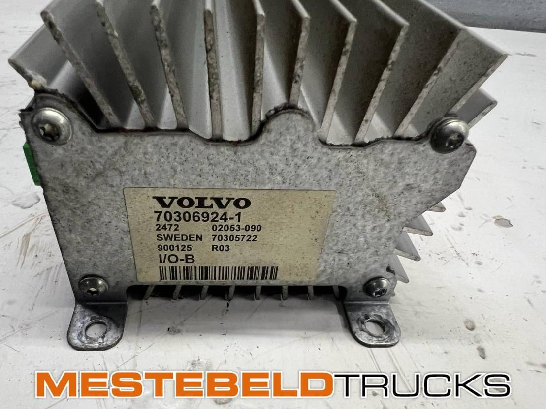 Volvo Regeleenheid - Электрическая система для Грузовиков: фото 2 Volvo Regeleenheid - Электрическая система для Грузовиков: фото 2