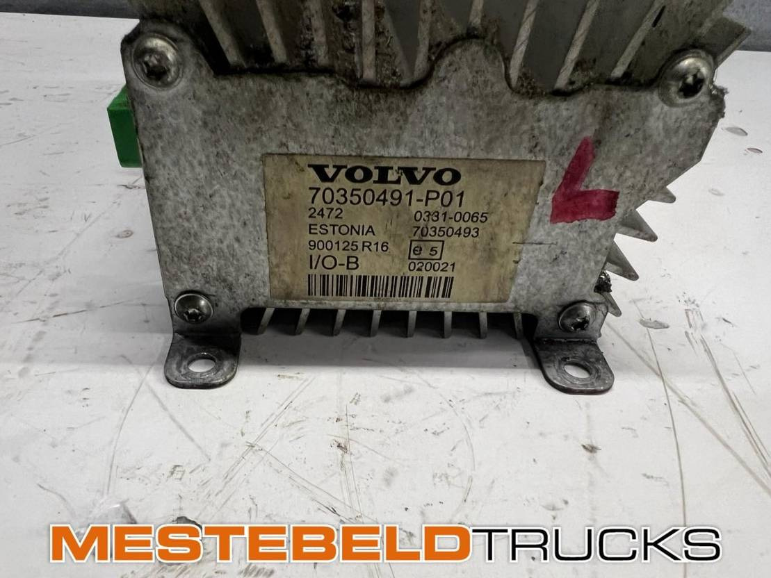 Volvo Regeleenheid - Электрическая система для Грузовиков: фото 2 Volvo Regeleenheid - Электрическая система для Грузовиков: фото 2