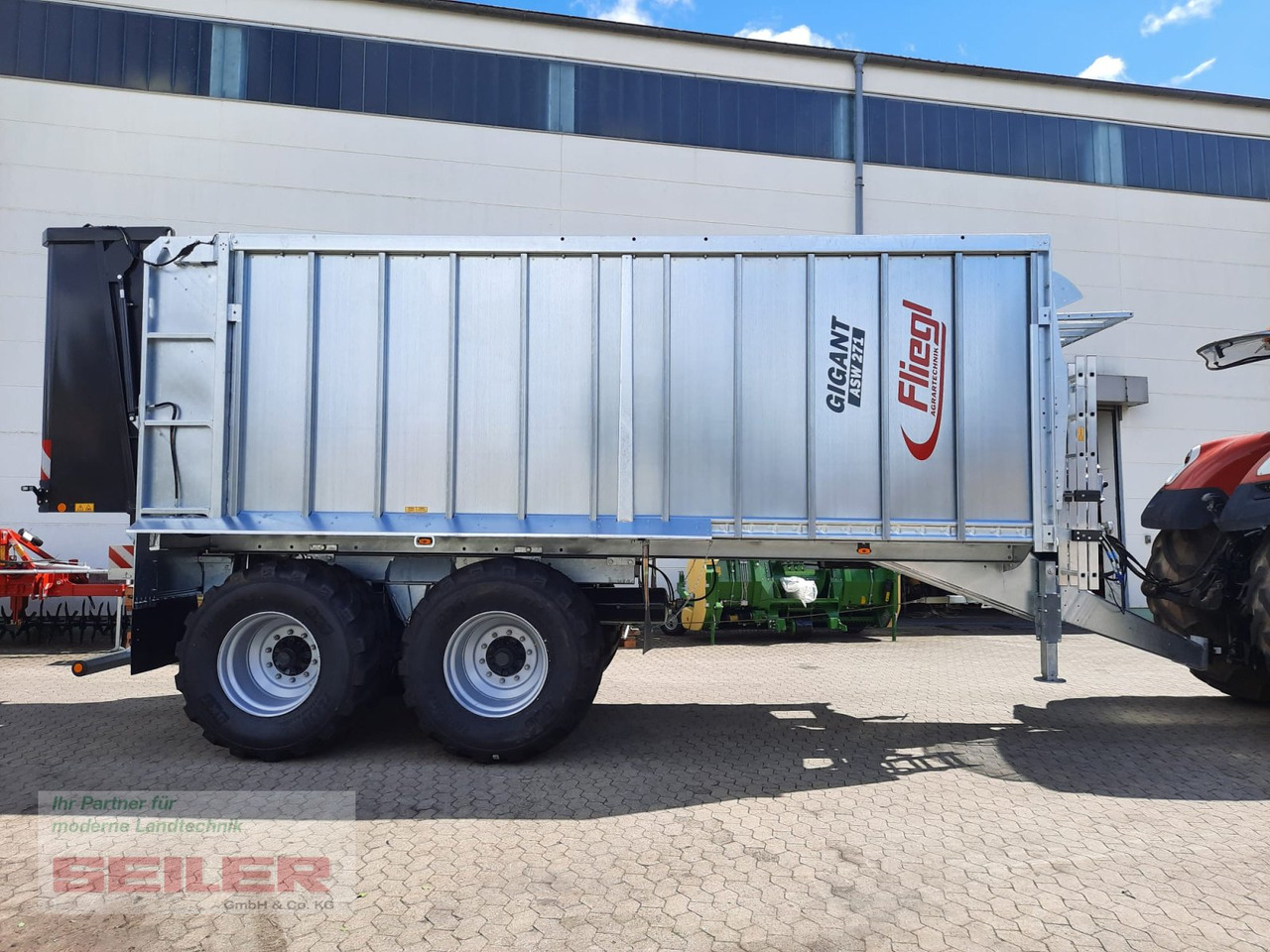 Fliegl ASW 271 C FOX Lenkachse 26,5" 35m³ - Самозагружающийся прицеп: фото 3 Fliegl ASW 271 C FOX Lenkachse 26,5" 35m³ - Самозагружающийся прицеп: фото 3