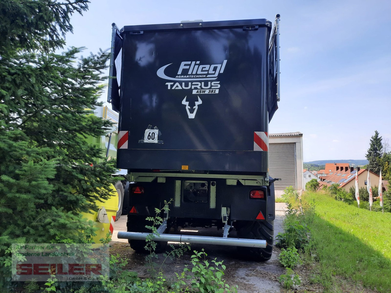 Fliegl ASW 381 TAURUS FOX 45m³ + Top Lift Light - Самозагружающийся прицеп: фото 5 Fliegl ASW 381 TAURUS FOX 45m³ + Top Lift Light - Самозагружающийся прицеп: фото 5