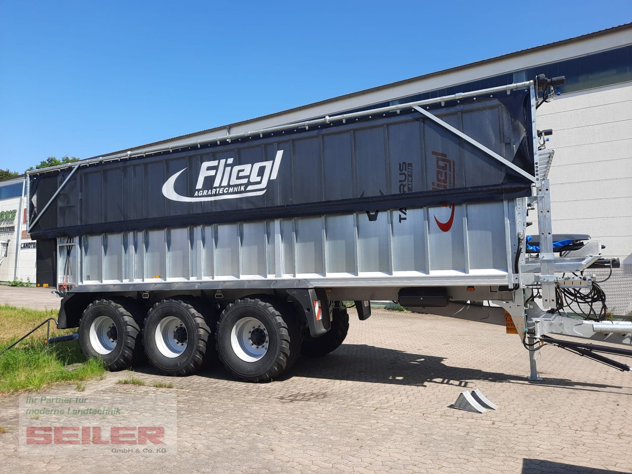 Fliegl ASW 391 TAURUS FOX 50m³ ZWL + Top Lift Light - Самозагружающийся прицеп: фото 1 Fliegl ASW 391 TAURUS FOX 50m³ ZWL + Top Lift Light - Самозагружающийся прицеп: фото 1