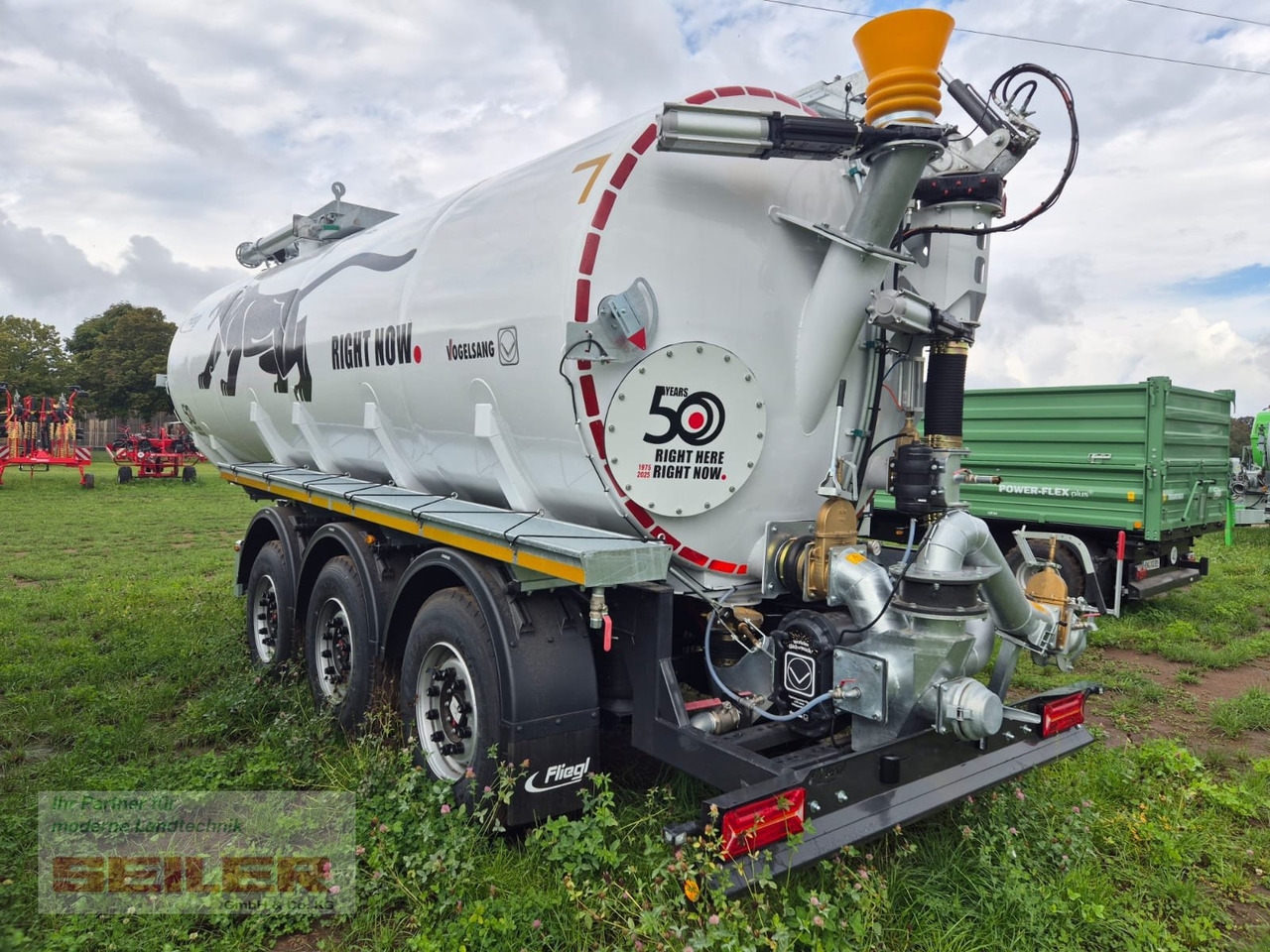Fliegl STF 30.000 Truck-Line Dreiachs Zubringerfass - Цистерна для жидкого навоза: фото 2 Fliegl STF 30.000 Truck-Line Dreiachs Zubringerfass - Цистерна для жидкого навоза: фото 2