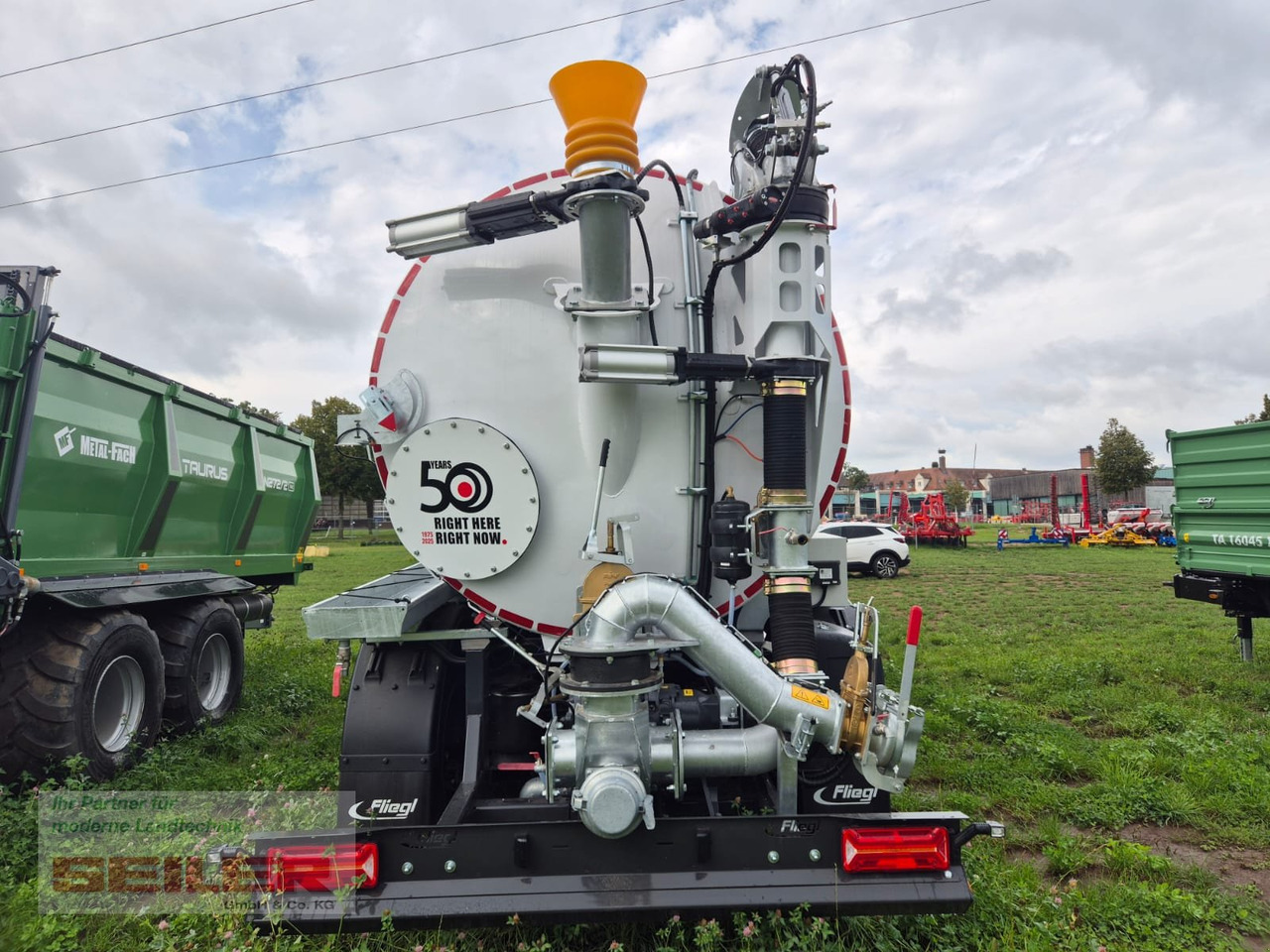 Fliegl STF 30.000 Truck-Line Dreiachs Zubringerfass - Цистерна для жидкого навоза: фото 4 Fliegl STF 30.000 Truck-Line Dreiachs Zubringerfass - Цистерна для жидкого навоза: фото 4