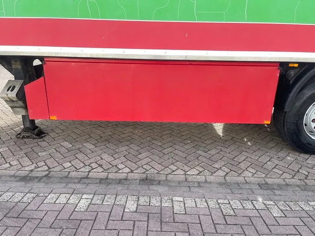 Kögel 3 AXELS (2X LIFT AXELS) DISK BRAKE 7CM FRIGO BOX - Полуприцеп-фургон: фото 5 Kögel 3 AXELS (2X LIFT AXELS) DISK BRAKE 7CM FRIGO BOX - Полуприцеп-фургон: фото 5