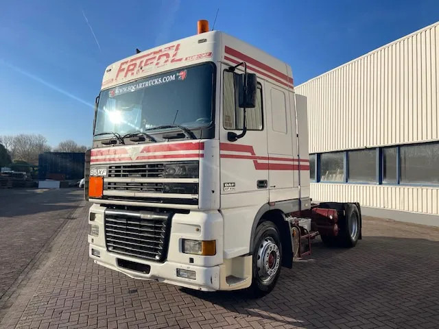 DAF XF 95.430 Manual-Gear Euro 3 - Тягач: фото 3 DAF XF 95.430 Manual-Gear Euro 3 - Тягач: фото 3