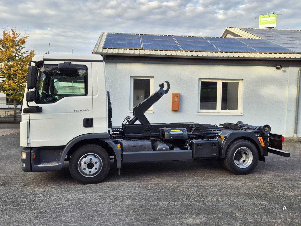 MAN TGL 8.190 BL City Abrollkipper Aut., 2 x AHK sof - Крюковой мультилифт: фото 4 MAN TGL 8.190 BL City Abrollkipper Aut., 2 x AHK sof - Крюковой мультилифт: фото 4