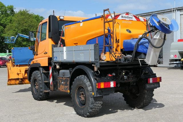 Unimog U 300 4x4, Schmidt, Streuer, Schild, Klima,27tkm - Грузовик: фото 4 Unimog U 300 4x4, Schmidt, Streuer, Schild, Klima,27tkm - Грузовик: фото 4