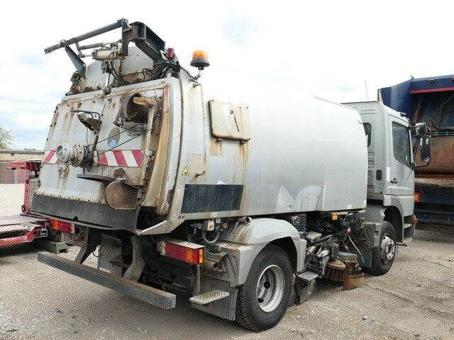 Mercedes-Benz 1018 KO Atego 4x2, Bucher-Schörling, Klima - Подметально-уборочная машина: фото 4 Mercedes-Benz 1018 KO Atego 4x2, Bucher-Schörling, Klima - Подметально-уборочная машина: фото 4