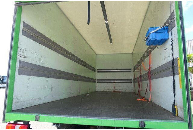 Mercedes-Benz 1023 L Atego 4x2, Schlafkabine, AHK, LBW, Möbel - Грузовик с закрытым кузовом: фото 4 Mercedes-Benz 1023 L Atego 4x2, Schlafkabine, AHK, LBW, Möbel - Грузовик с закрытым кузовом: фото 4