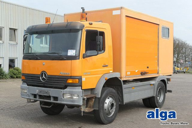 Mercedes-Benz 1518 A Atego 4X4, Klima, AHK, Allrad, Rolltor - Грузовик с закрытым кузовом: фото 1 Mercedes-Benz 1518 A Atego 4X4, Klima, AHK, Allrad, Rolltor - Грузовик с закрытым кузовом: фото 1