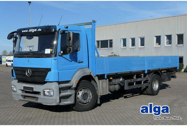 Mercedes-Benz 1824 L Axor 4x2, 3. Sitz, AHK, Gerüstbau, Klima - Грузовик бортовой/ Платформа: фото 1 Mercedes-Benz 1824 L Axor 4x2, 3. Sitz, AHK, Gerüstbau, Klima - Грузовик бортовой/ Платформа: фото 1