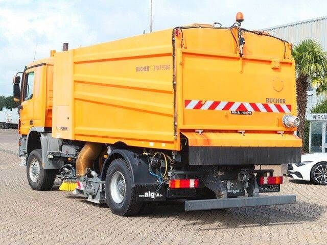 Mercedes-Benz 2032 A Actros 4x4, Bucher STKF 9500, Airport, AC - Подметально-уборочная машина: фото 5 Mercedes-Benz 2032 A Actros 4x4, Bucher STKF 9500, Airport, AC - Подметально-уборочная машина: фото 5