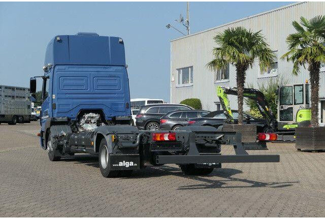 Mercedes-Benz 918 L Atego 4x2, Schlafliege, Klima,Nebenantrieb - Грузовик-шасси: фото 5 Mercedes-Benz 918 L Atego 4x2, Schlafliege, Klima,Nebenantrieb - Грузовик-шасси: фото 5