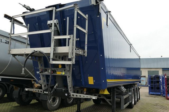 Schmitz Cargobull SKI 24 SL 9.6, Alu, 50m³, Okulen-Boden,Luft-Lift - Самосвальный полуприцеп: фото 3 Schmitz Cargobull SKI 24 SL 9.6, Alu, 50m³, Okulen-Boden,Luft-Lift - Самосвальный полуприцеп: фото 3