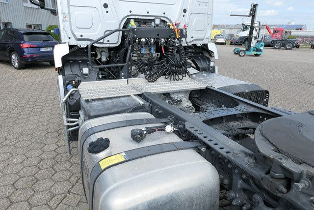 Тягач Mercedes-Benz 1836 LS Actros 4x2, ADR, Navi, Klima, 2.000km: фото 9