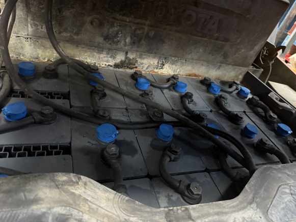 Chariot élévateur frontal électrique TOYOTA 02-7FD25 - Электропогрузчик: фото 4 Chariot élévateur frontal électrique TOYOTA 02-7FD25 - Электропогрузчик: фото 4