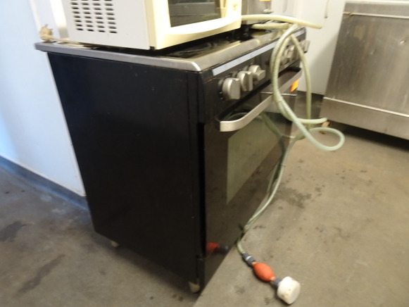 Cuisinière, marque VALBERG
modèle : VALCV905MFCNVT
numéro : 00725157008320460005
voltage : 230 V / 50 Hz
5 taques vitro céramiques Inière, marque VALBERG
modèle : VALCV905MFCNVT
numéro : 007251570083 - Пищевое оборудование: фото 2 Cuisinière, marque VALBERG
modèle : VALCV905MFCNVT
numéro : 00725157008320460005
voltage : 230 V / 50 Hz
5 taques vitro céramiques Inière, marque VALBERG
modèle : VALCV905MFCNVT
numéro : 007251570083 - Пищевое оборудование: фото 2