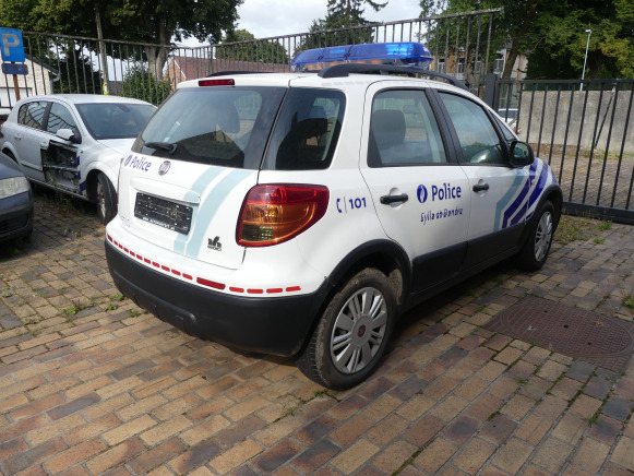 Voiture 4x4 Fiat Sedici (2011-92.634 km-VIN:TSMFYB21S00608157) - Другая техника: фото 4 Voiture 4x4 Fiat Sedici (2011-92.634 km-VIN:TSMFYB21S00608157) - Другая техника: фото 4