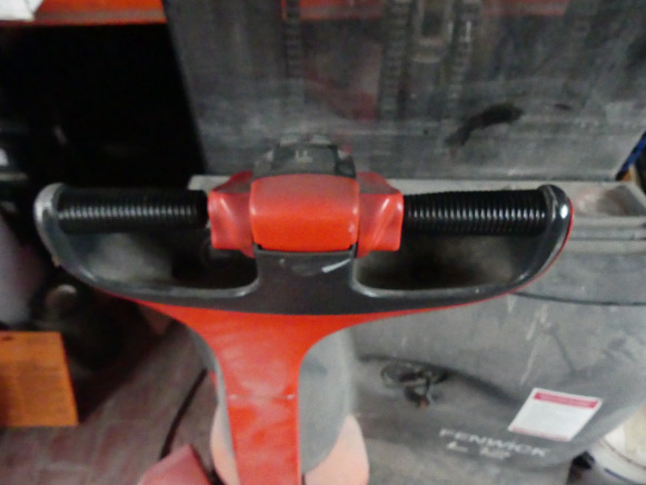 Gerbeur Fenwick L12 - Штабелер: фото 3 Gerbeur Fenwick L12 - Штабелер: фото 3