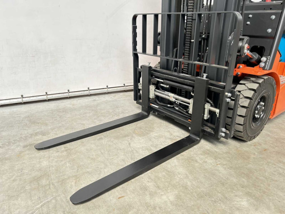 Noblelift FE4P16QC 2024 Chariot élévateur 1.6T fourches réglables électrique - Электропогрузчик: фото 3 Noblelift FE4P16QC 2024 Chariot élévateur 1.6T fourches réglables électrique - Электропогрузчик: фото 3