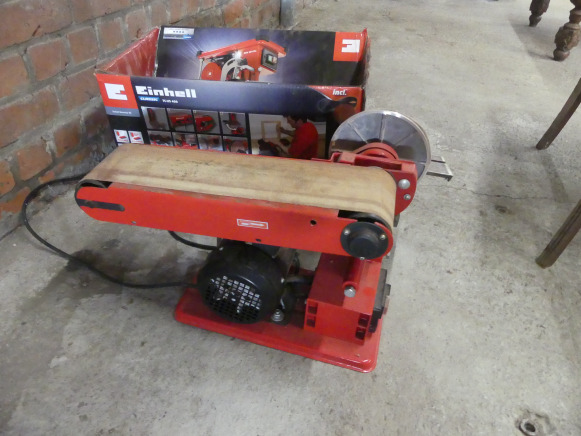 Ponceuse à bande Einhell TC-US400 - Металлообрабатывающий станок: фото 4 Ponceuse à bande Einhell TC-US400 - Металлообрабатывающий станок: фото 4