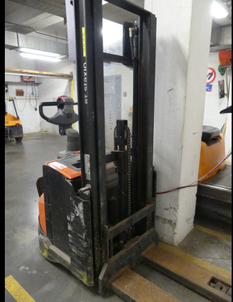 REF:2245.18.36 - Gerbeur électrique BT Staxio SWE120 L - Штабелер: фото 3 REF:2245.18.36 - Gerbeur électrique BT Staxio SWE120 L - Штабелер: фото 3