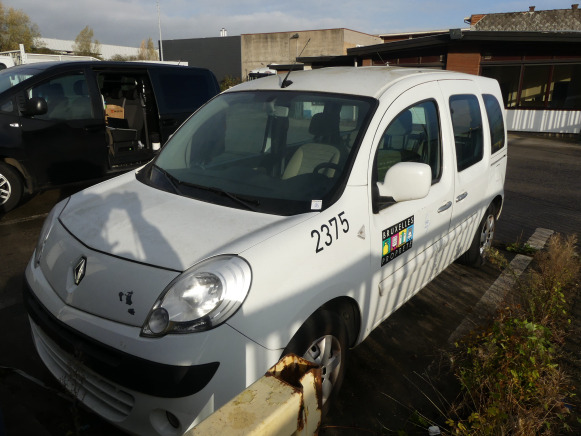 REF:2375 - Voiture Renault Kangoo 1,5 DCI 80 (2011-74.305 km) - Легковой автомобиль: фото 1 REF:2375 - Voiture Renault Kangoo 1,5 DCI 80 (2011-74.305 km) - Легковой автомобиль: фото 1
