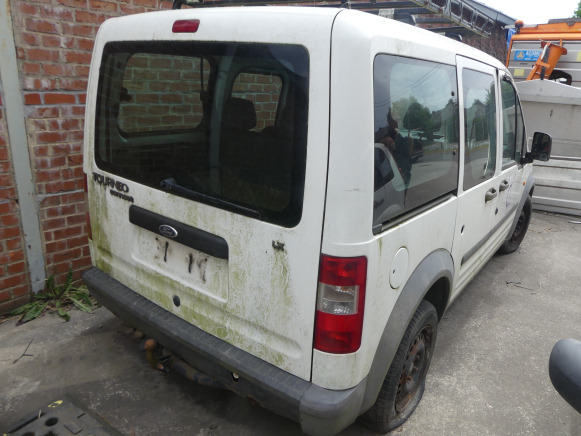REF:Immatriculé sous : TRF-385 - Voiture Ford Tourneo Connect - Грузопассажирский фургон: фото 4 REF:Immatriculé sous : TRF-385 - Voiture Ford Tourneo Connect - Грузопассажирский фургон: фото 4