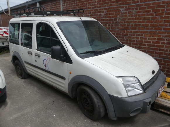 REF:Immatriculé sous : TRF-385 - Voiture Ford Tourneo Connect - Грузопассажирский фургон: фото 1 REF:Immatriculé sous : TRF-385 - Voiture Ford Tourneo Connect - Грузопассажирский фургон: фото 1