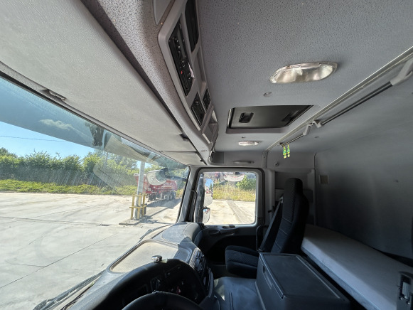 Tracteur routier 4x4 Mercedes Actros 2046 AS (2013 - 648.117 km) - Тягач: фото 5 Tracteur routier 4x4 Mercedes Actros 2046 AS (2013 - 648.117 km) - Тягач: фото 5